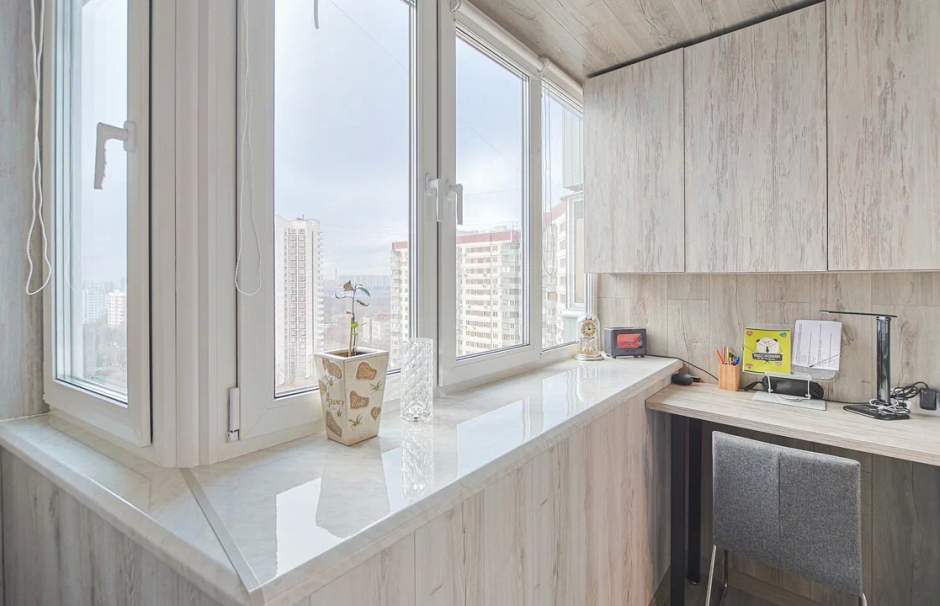 Отделка ламинатом лоджии Сапожок с утеплением