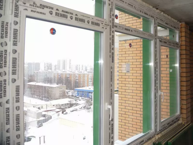 <span>Окна Рехау</span>